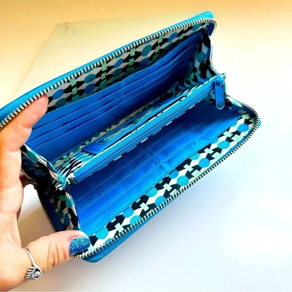 Vera Bradley Coastal Blue Faux Leather RFID Large Zip Around Wallet - Picture 5 of 10
